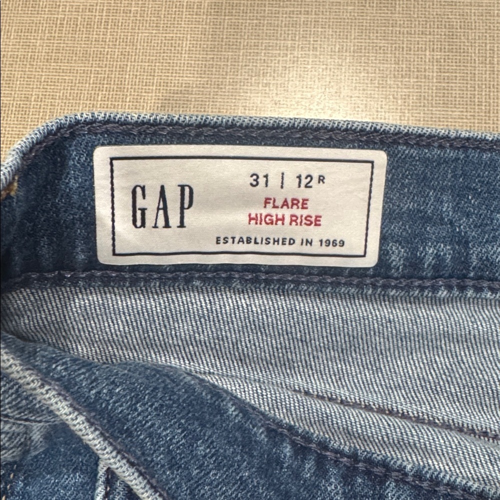 GAP Women's Flare Jeans in Blue - Picture 5 of 5
